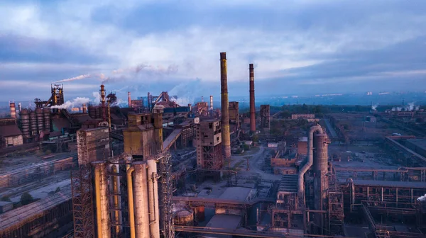 Industrie Hüttenwerk Morgendämmerung Rauch Smog Emissionen Schlechte Ökologie Luftaufnahmen — Stockfoto