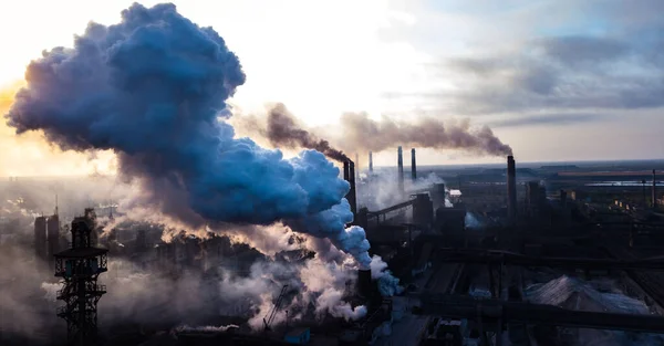 Industrie Hüttenwerk Morgendämmerung Rauch Smog Emissionen Schlechte Ökologie Luftaufnahmen — Stockfoto