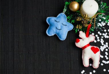 Oyuncaklarla Noel ağacı