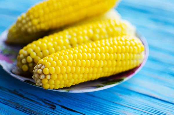 Sarı mısır haşlama