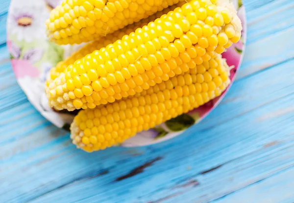 Ein gelber Mais wird gekocht — Stockfoto