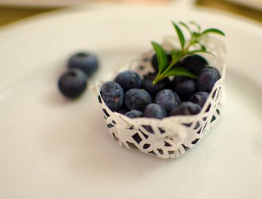 Tatlı tatlı lezzetli meyveler 