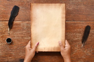 Geçiş yumuşatma ve mürekkep ile eski kağıt