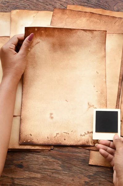 Oud papier en foto frame — Stockfoto