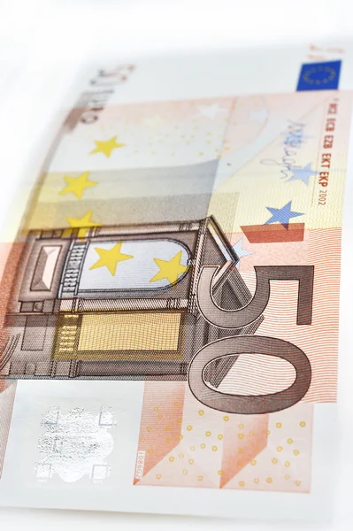 Vijftig euro geïsoleerd op witte achtergrond — Stockfoto