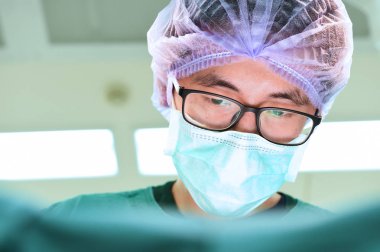 Veteriner Cerrahi operasyon odasında 