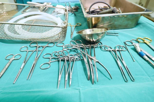 Detalle de los instrumentos de cirugía esteralizada —  Fotos de Stock