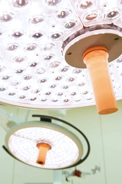 Two surgical lamps in operation room — Stock Photo, Image