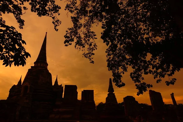 Silhouet van Wat Phra Sri Sanphet, Ayutthaya — Stockfoto