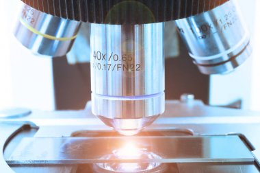 mikroskop kan Laboratuvarı görüntüsünü kapatmak 