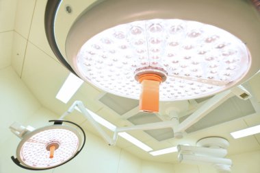 iki ameliyat lambaları 