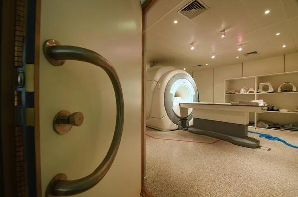 MRI scanner room — Stock Photo, Image