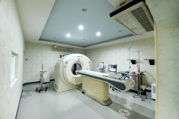 MRI scanner room — Stock Photo, Image