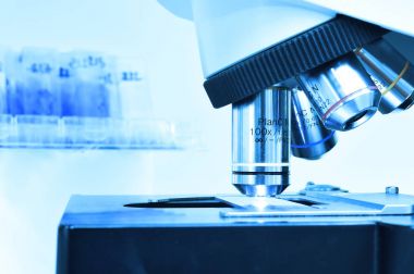 mikroskop kan Laboratuvarı görüntüsünü kapatmak 