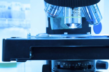 mikroskop kan Laboratuvarı görüntüsünü kapatmak 