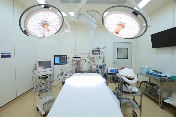 Equipamentos Dispositivos Médicos Sala Cirurgia Moderna — Fotografia de Stock