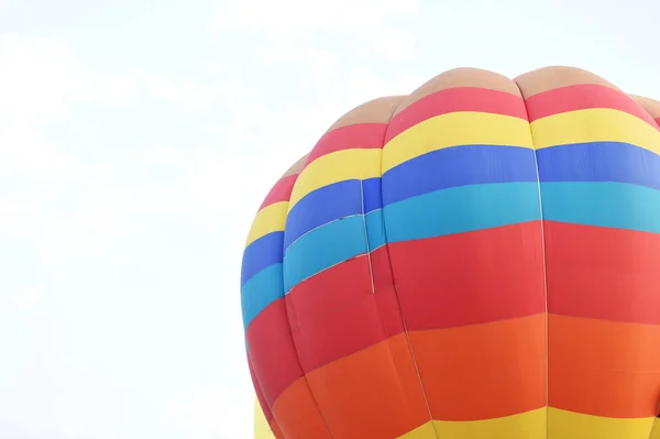 Färgglada Varmluftsballonger Början Resan Resa Blå Himmel — Stockfoto