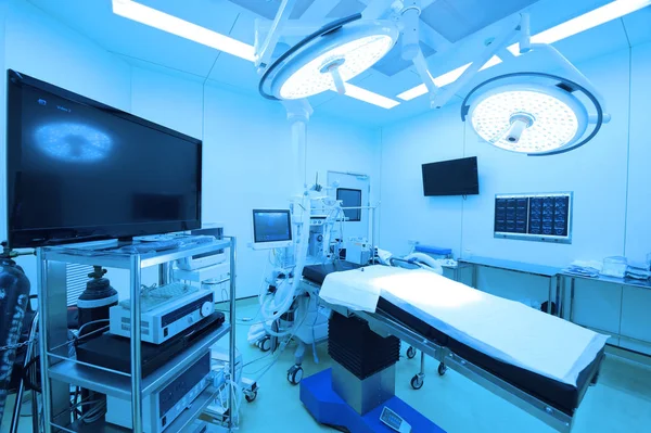 Utrustning Och Medicintekniska Produkter Moderna Operationssalen Med Art Ljus Och — Stockfoto