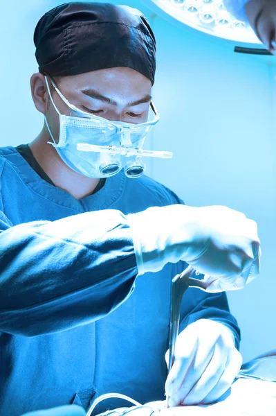 Veteriner Cerrahi Operasyon Odasında Aydınlatma Sanat Ile Almak Filtre Mavi — Stok fotoğraf
