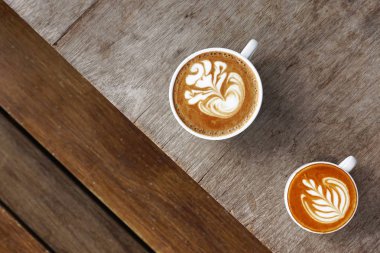 Latte sanat bir fincan