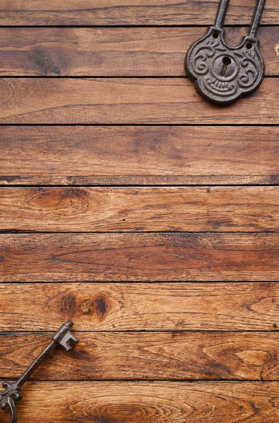 木製の背景のキーのクローズ アップ — ストック写真