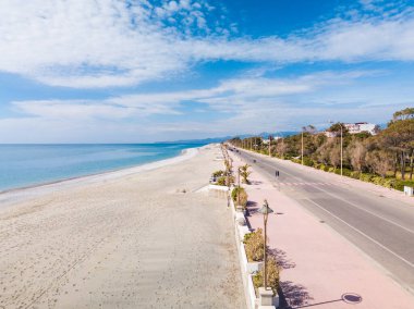 Calabria 'daki Locri şehrinin hava görüntüsü