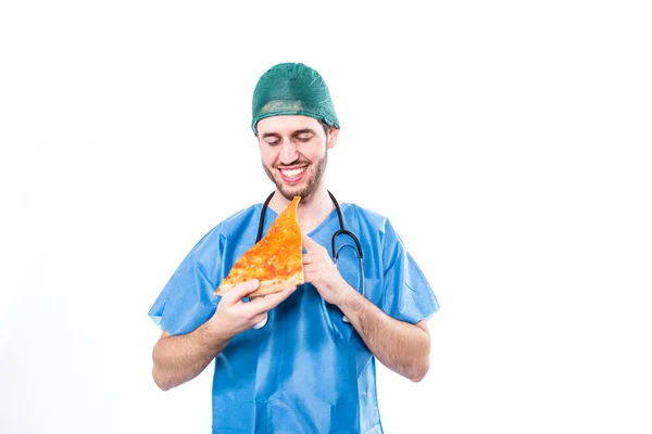 Doctor Con Pedazo Pizza Posando Sobre Fondo Blanco — Foto de Stock