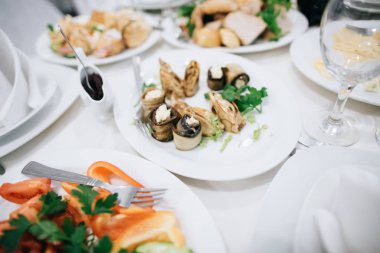 düğün kutlama masada açık büfe