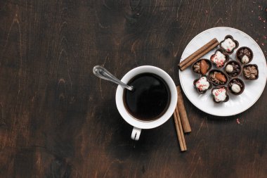 kahve çikolata şekerleme ile