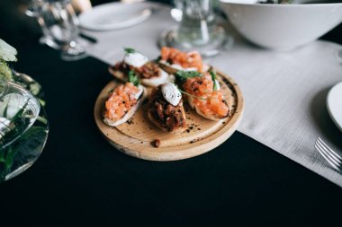 Düğün diner için hizmet tablo 