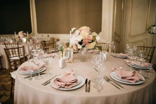 Festive Banquet Table Set Dinner Restaurant — Stock Photo, Image