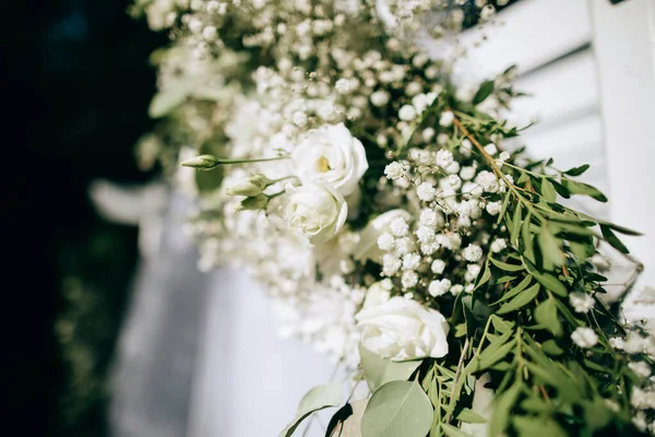 Букет Белых Цветов Свадебном Приеме Ресторане — стоковое фото