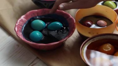 Paskalya yumurtası boyası. Ev konforu