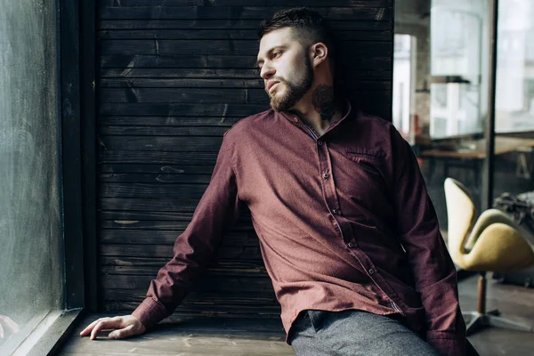 Brutal Portrait Bearded Man Tattoo His Neck — Stock Photo, Image