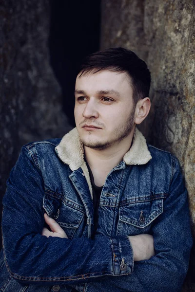 Lifestyle Portrait Young Man Denim Jacket Outdoors Rock — Stock Photo, Image