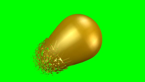 Золотое яйцо разваливается на осколки. Биткоины формируются из золотых осколков. Анимация с биткойнами на зеленом экране . — стоковое видео
