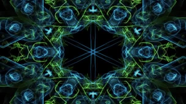 Mandala fractal vert et bleu, tunnel vidéo sur fond noir. Modèles symétriques animés pour l'entraînement spirituel et la méditation . — Video