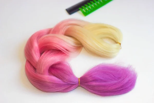 Blond och rosa kanekalon — Stockfoto