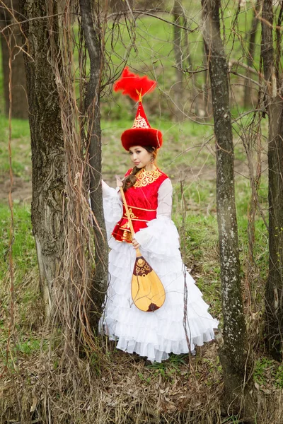 Hermosa Mujer Kazakh Vestido Nacional — Foto de Stock