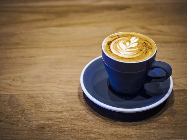 Coffee cup on Wooden table Restaurant Shop cafe — Stock Photo, Image