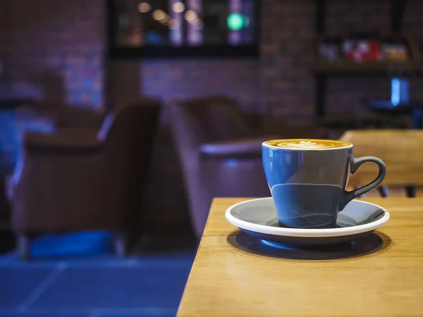 Tazza di caffè sul tavolo Interior Restaurant Cafe — Foto Stock