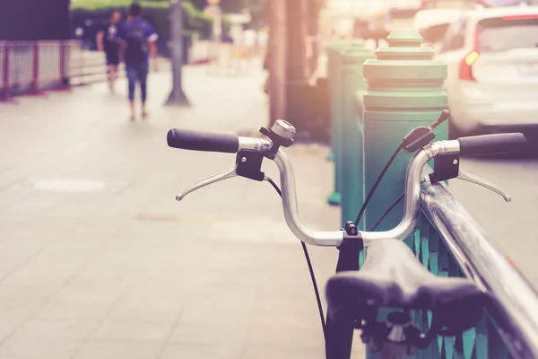 Ciclismo Paseo por la ciudad Bicicleta estilo de vida urbano Transporte —  Fotos de Stock