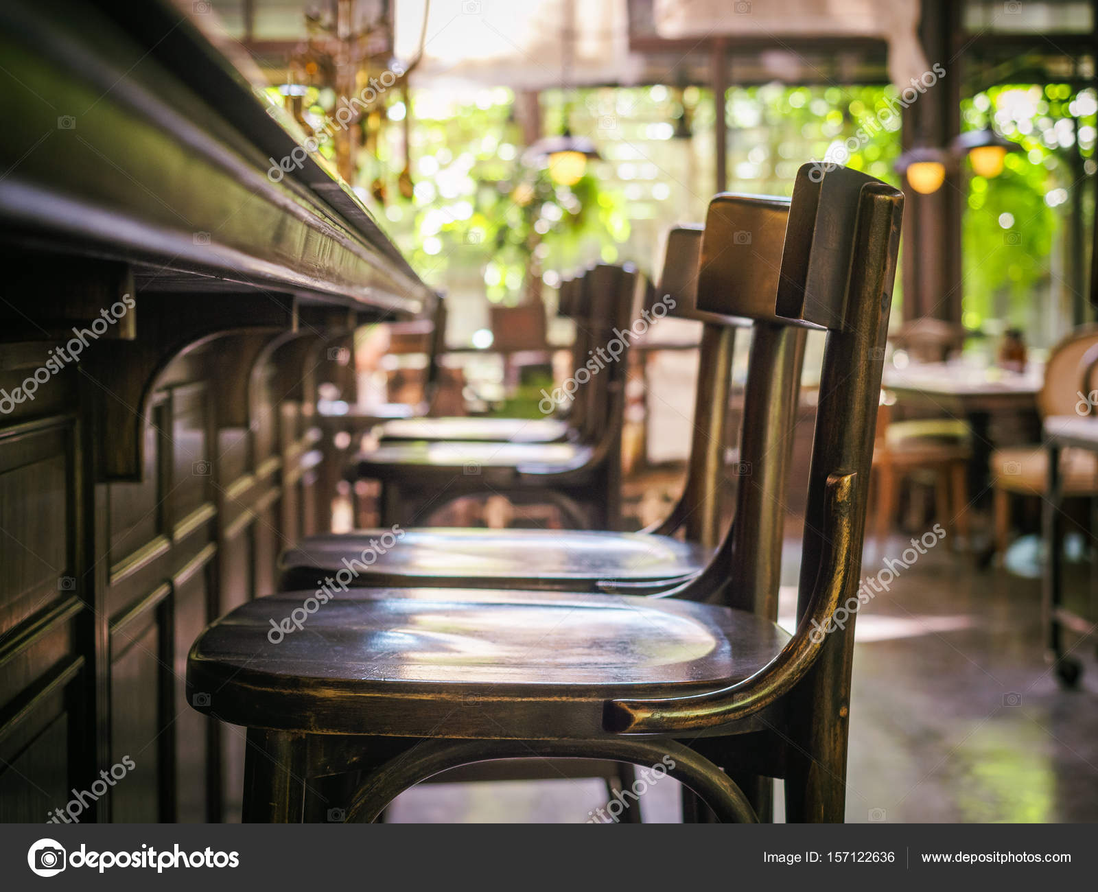 Tresen-Sitzreihe Restaurant Interieur Vintage Stil — Stockfoto ... Tresen-Sitzreihe Restaurant Interieur Vintage Stil — Stockfoto ...