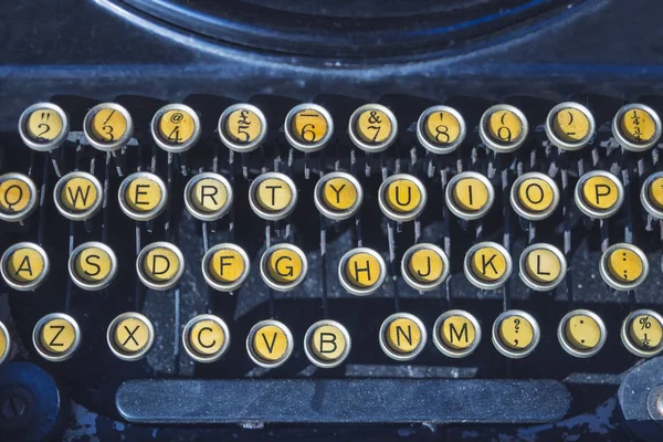 Vintage Typewriter close up on Letter button — Stock Photo, Image