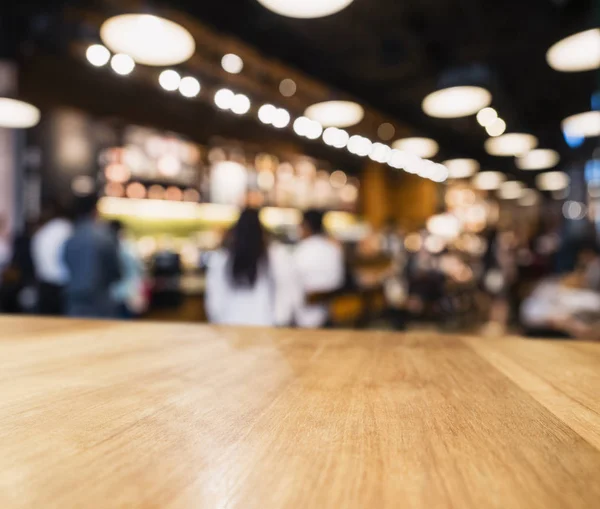 Bovenste teller Blur mensen Bar restaurant tabelachtergrond — Stockfoto