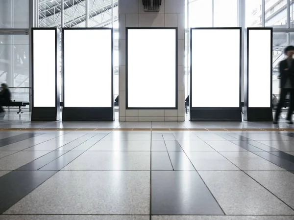 Burla en blanco conjunto de pancartas Muestra vertical stand interior Edificio —  Fotos de Stock