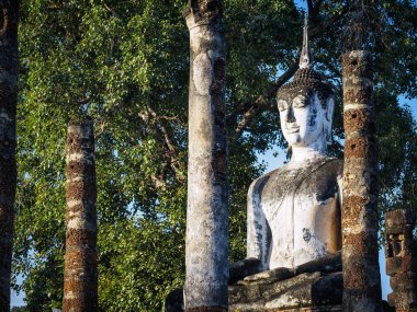 Sukhothai tarihi Park dünya mirası Tayland Buda heykeli mimari sütunlar