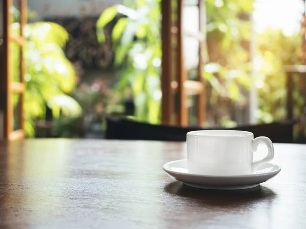 表ホーム レジャー ライフ スタイルのコーヒー カップ — ストック写真