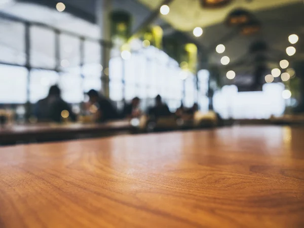 Piano tavolo Contatore persone offuscate Bar ristorante caffetteria interno — Foto Stock