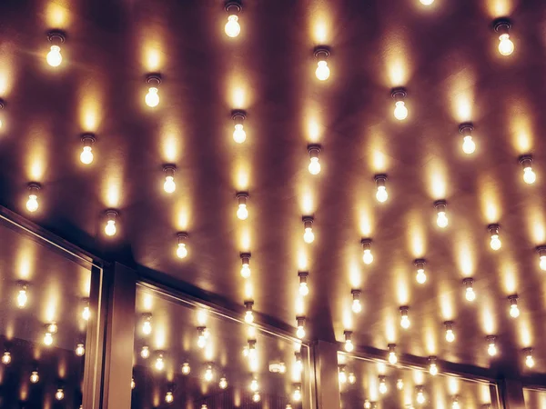 Glühbirnen Muster Beleuchtung Dekoration Innenraum Party Veranstaltung Retro-Stil — Stockfoto